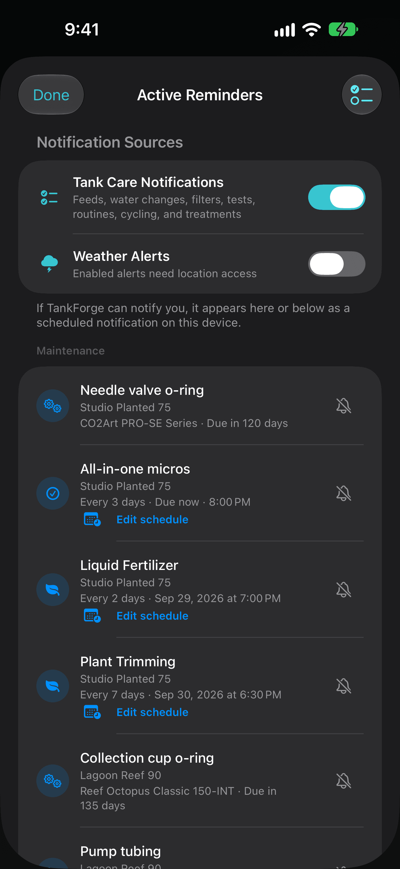 TankForge screenshot showing feeding and maintenance reminders